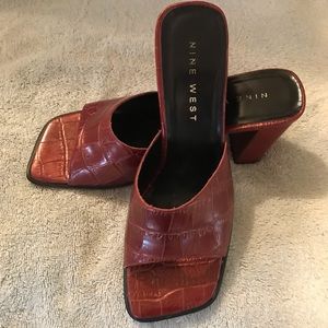 Maroon leather sandals